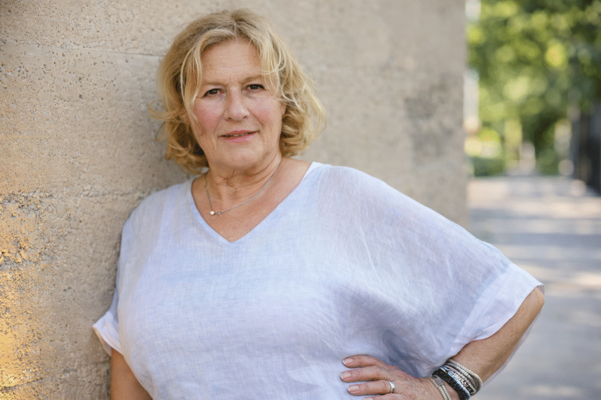 Suzanne von Borsody Krankheit – Was wirklich bekannt ist und warum Privatsphäre wichtig bleibt